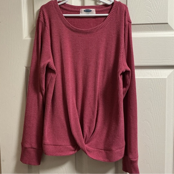 Old Navy Raspberry Ribbed Knit Top - Picture 1 of 3